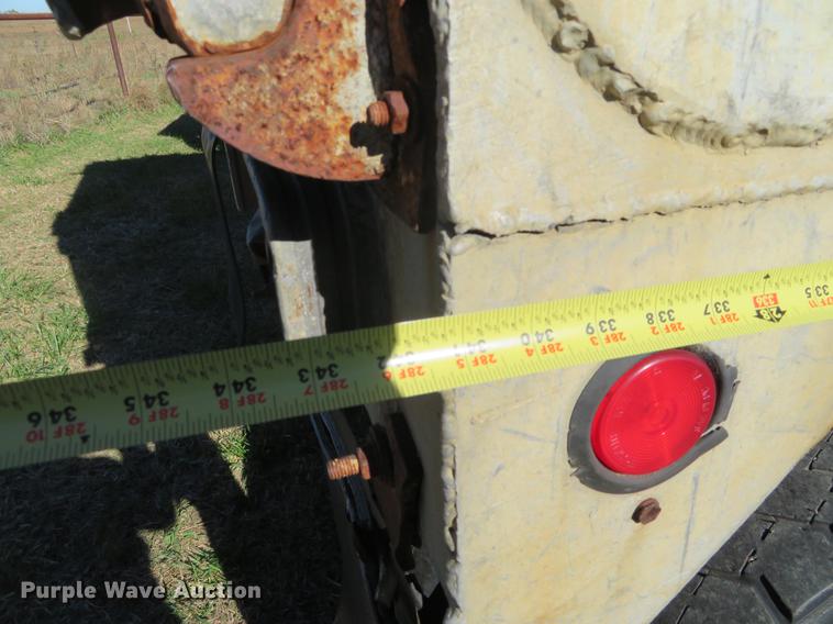 image for item DF9817 1983 Dorsey end dump trailer