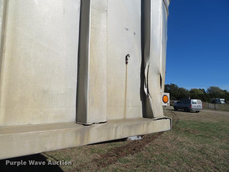 image for item DF9817 1983 Dorsey end dump trailer