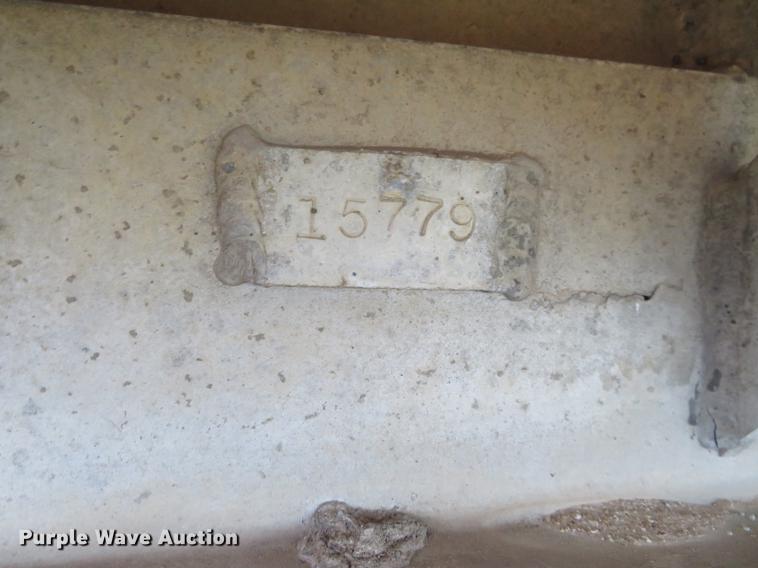 image for item DF9817 1983 Dorsey end dump trailer