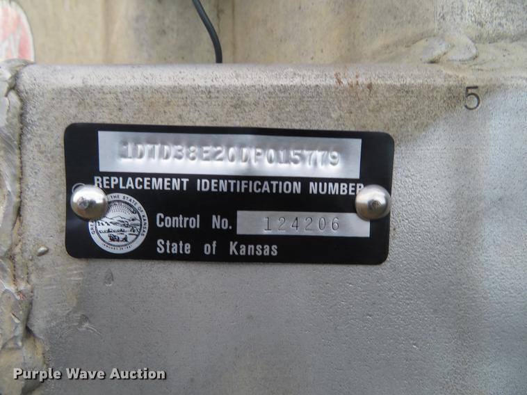 image for item DF9817 1983 Dorsey end dump trailer