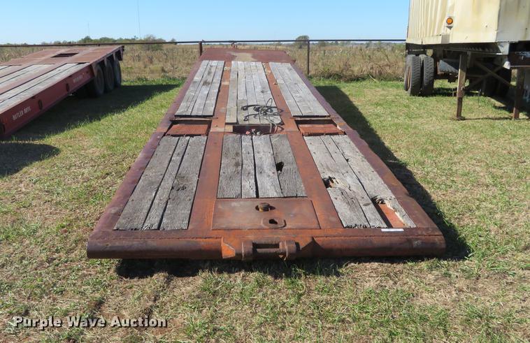 image for item DF9818 1988 Shop built equipment trailer