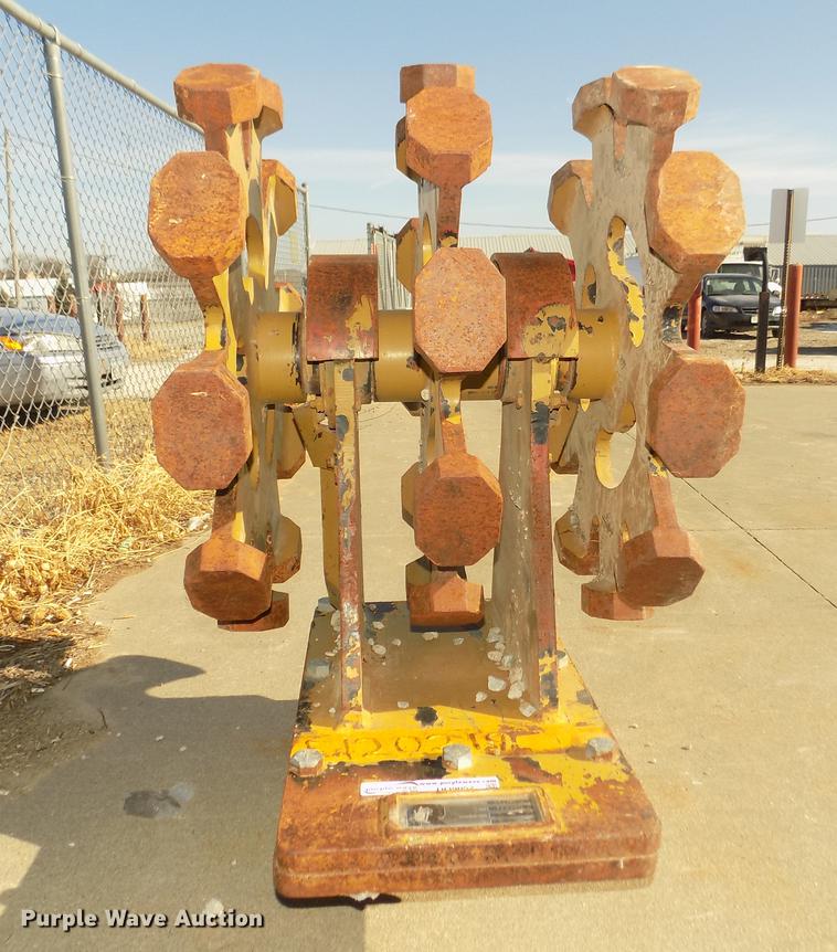 image for item DO9052 Rockland WB24-3 excavator compaction wheel