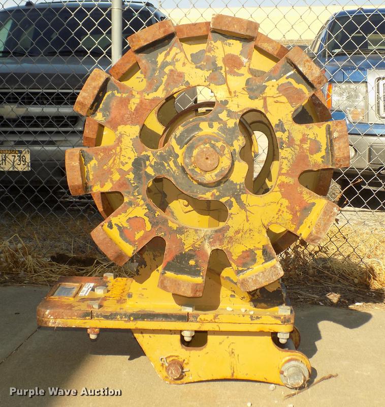 image for item DO9052 Rockland WB24-3 excavator compaction wheel