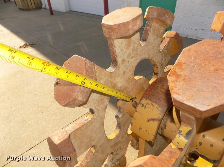 image for item DO9052 Rockland WB24-3 excavator compaction wheel