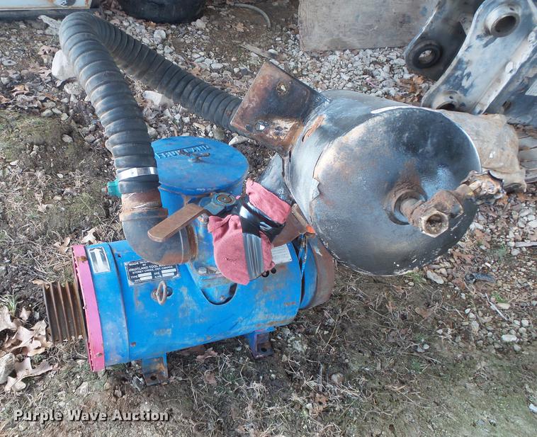 image for item DS9601 Fruitland RCF500 vacuum pump