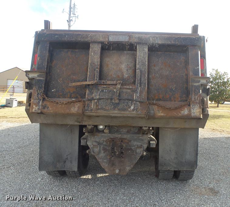 image for item DS9602 1993 Ford L9000 dump truck