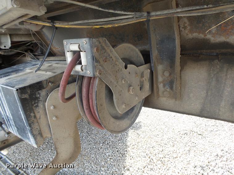 image for item DS9602 1993 Ford L9000 dump truck