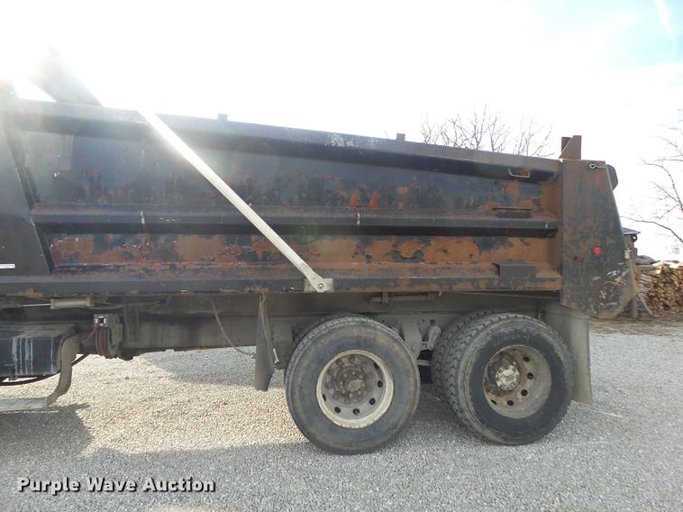 image for item DS9602 1993 Ford L9000 dump truck
