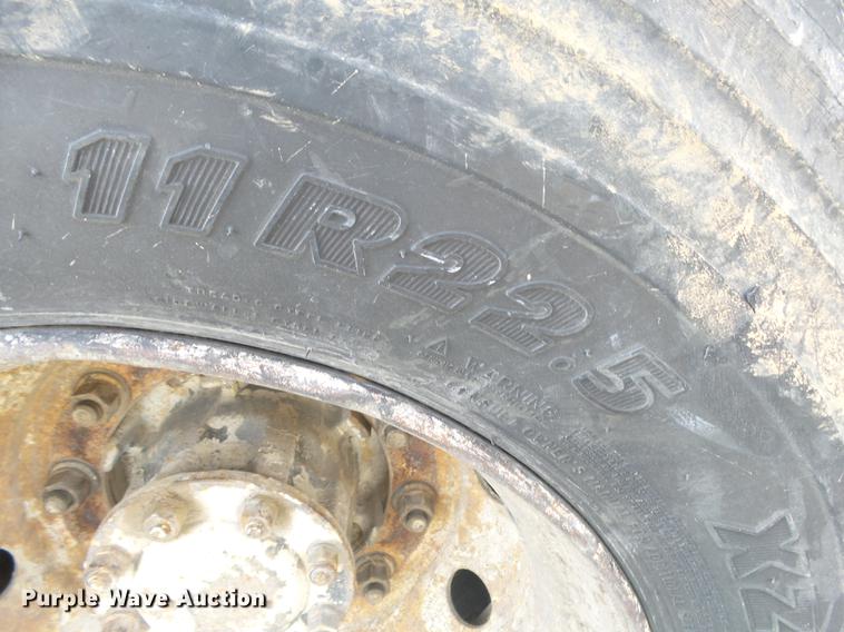 image for item DS9602 1993 Ford L9000 dump truck