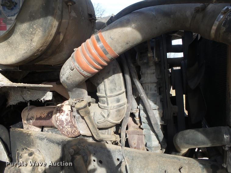 image for item DS9602 1993 Ford L9000 dump truck