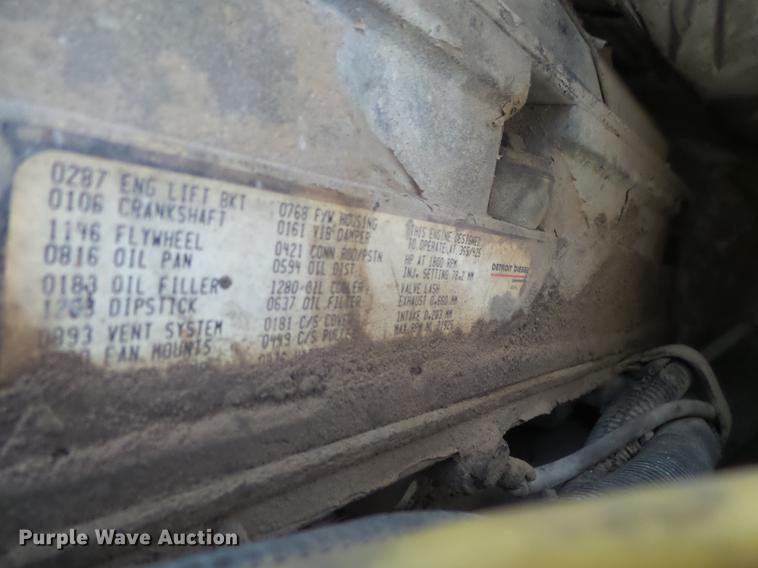 image for item DS9602 1993 Ford L9000 dump truck