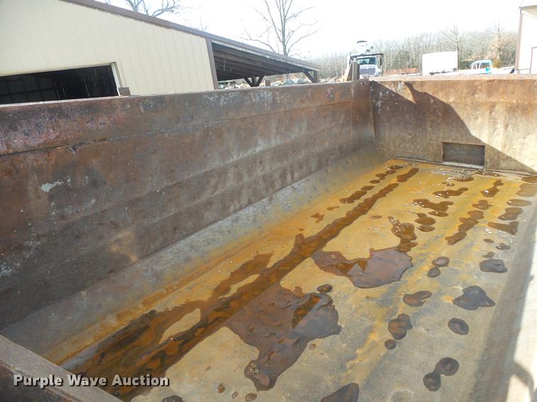 image for item DS9602 1993 Ford L9000 dump truck