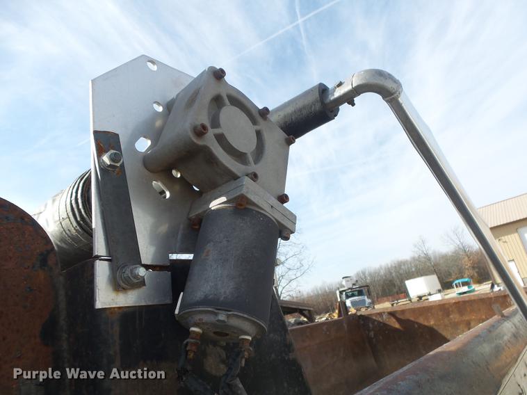 image for item DS9602 1993 Ford L9000 dump truck