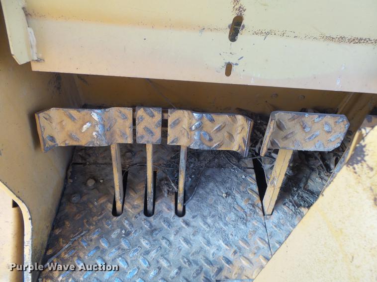 image for item DS9603 Case 1455B track loader