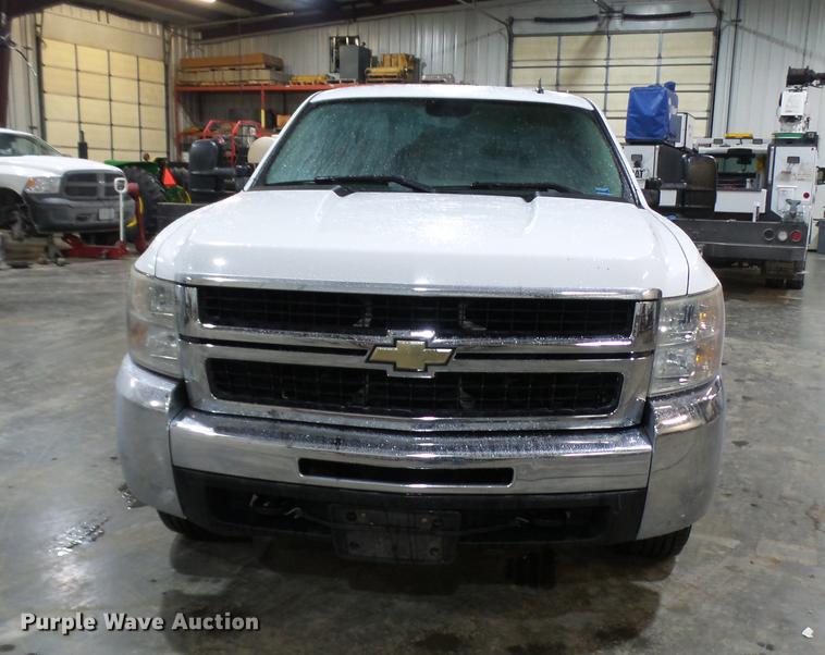 image for item DX9337 2008 Chevrolet Silverado 2500HD Ext. Cab pickup truck