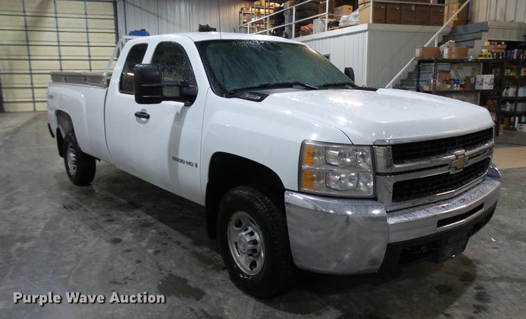 image for item DX9337 2008 Chevrolet Silverado 2500HD Ext. Cab pickup truck