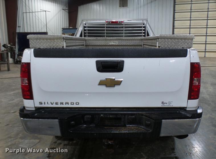 image for item DX9337 2008 Chevrolet Silverado 2500HD Ext. Cab pickup truck