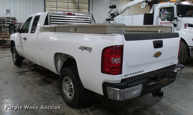 image for item DX9337 2008 Chevrolet Silverado 2500HD Ext. Cab pickup truck