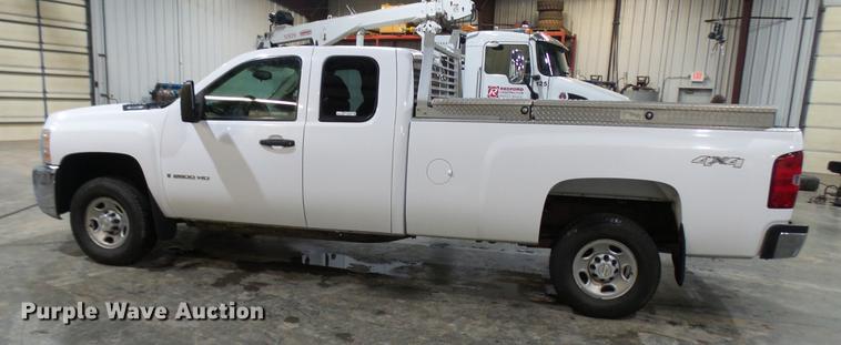 image for item DX9337 2008 Chevrolet Silverado 2500HD Ext. Cab pickup truck