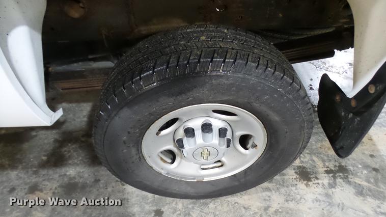 image for item DX9337 2008 Chevrolet Silverado 2500HD Ext. Cab pickup truck