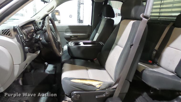 image for item DX9337 2008 Chevrolet Silverado 2500HD Ext. Cab pickup truck