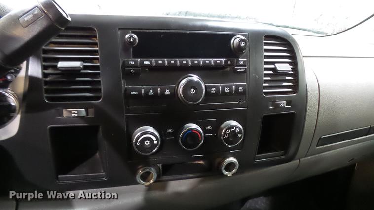 image for item DX9337 2008 Chevrolet Silverado 2500HD Ext. Cab pickup truck