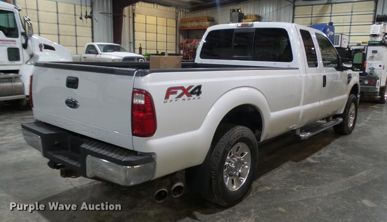 image for item DX9338 2008 Ford F250 Super Duty SuperCab pickup truck