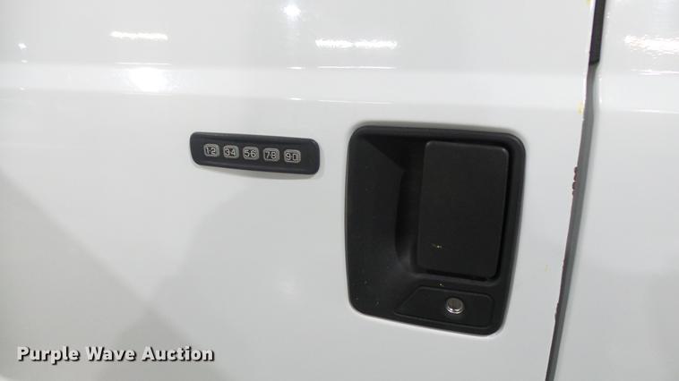 image for item DX9338 2008 Ford F250 Super Duty SuperCab pickup truck