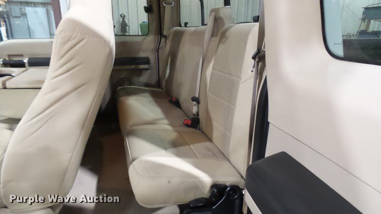 image for item DX9338 2008 Ford F250 Super Duty SuperCab pickup truck
