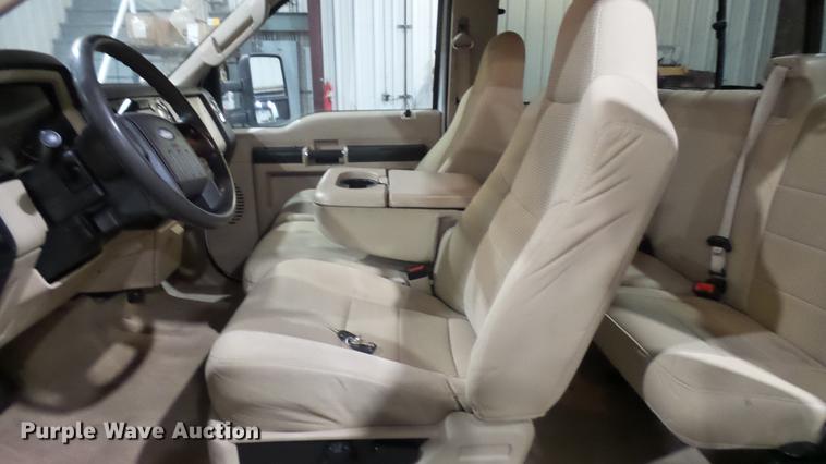 image for item DX9338 2008 Ford F250 Super Duty SuperCab pickup truck