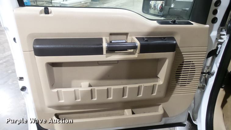 image for item DX9338 2008 Ford F250 Super Duty SuperCab pickup truck