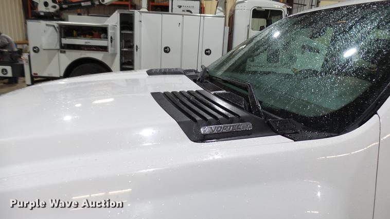 image for item DX9347 2010 Chevrolet Silverado 2500HD Ext. Cab pickup truck