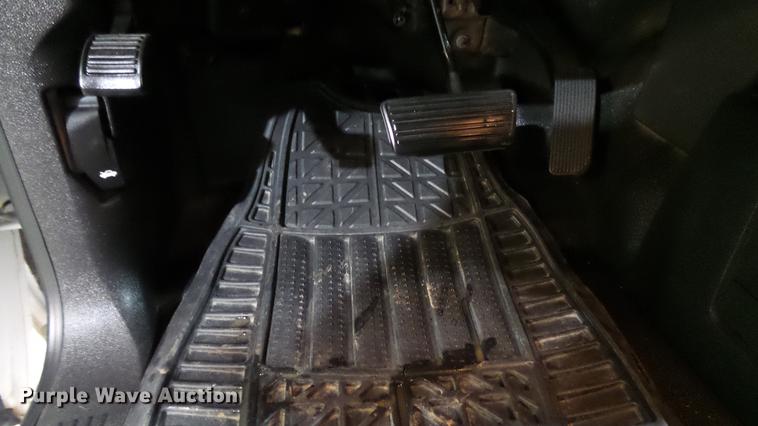 image for item DX9347 2010 Chevrolet Silverado 2500HD Ext. Cab pickup truck