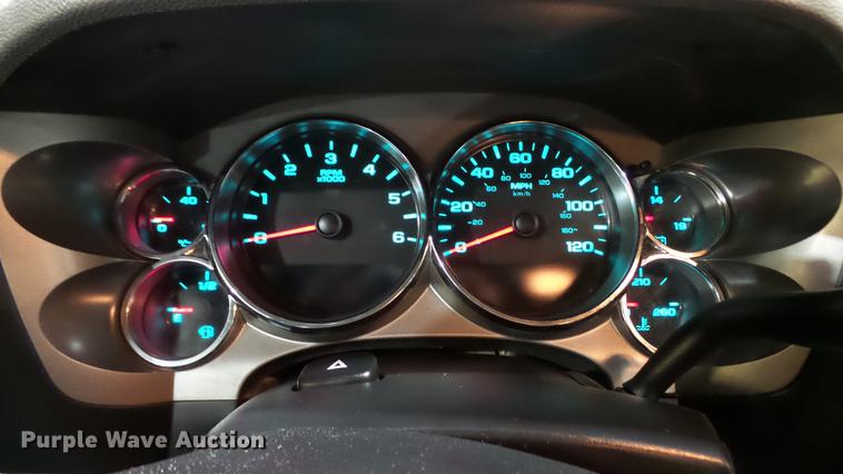 image for item DX9347 2010 Chevrolet Silverado 2500HD Ext. Cab pickup truck