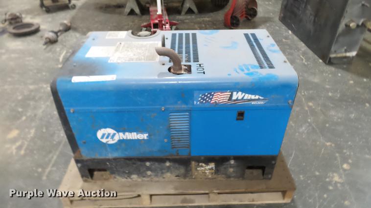 image for item DX9348 Miller Wildcat 200 welder/generator