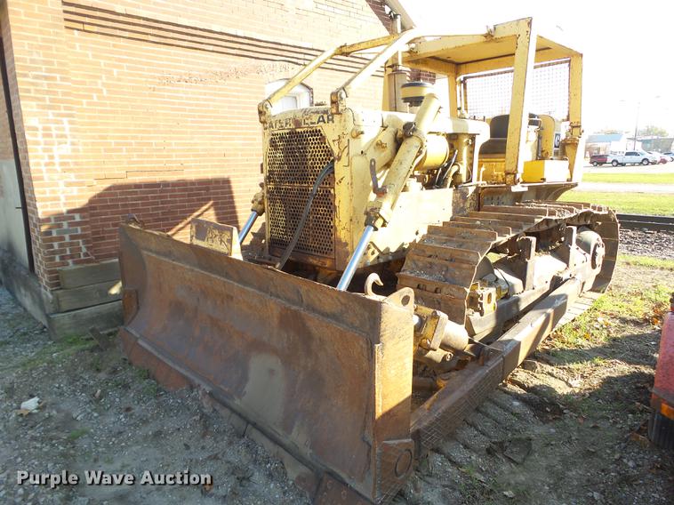 image for item DZ9056 1968 Caterpillar D6C dozer