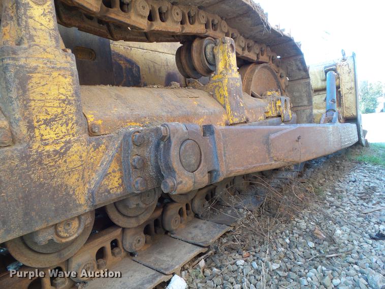 image for item DZ9056 1968 Caterpillar D6C dozer