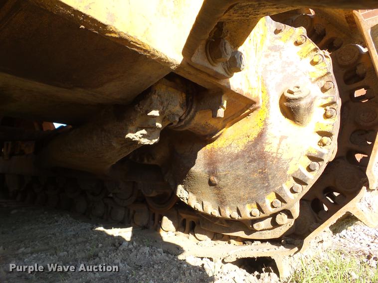 image for item DZ9056 1968 Caterpillar D6C dozer
