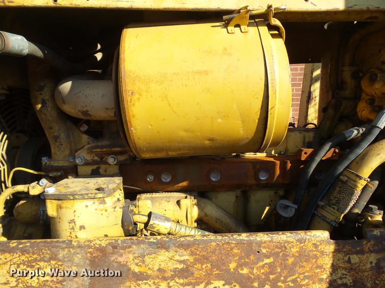 image for item DZ9056 1968 Caterpillar D6C dozer