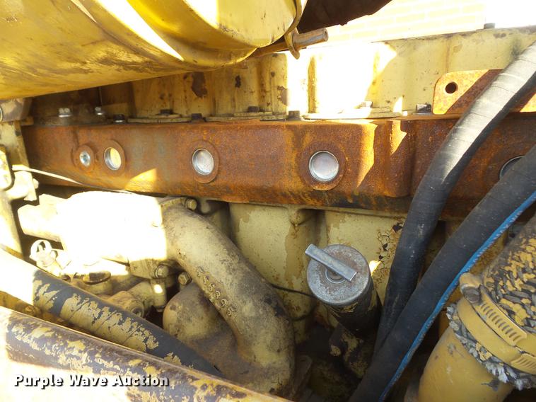 image for item DZ9056 1968 Caterpillar D6C dozer
