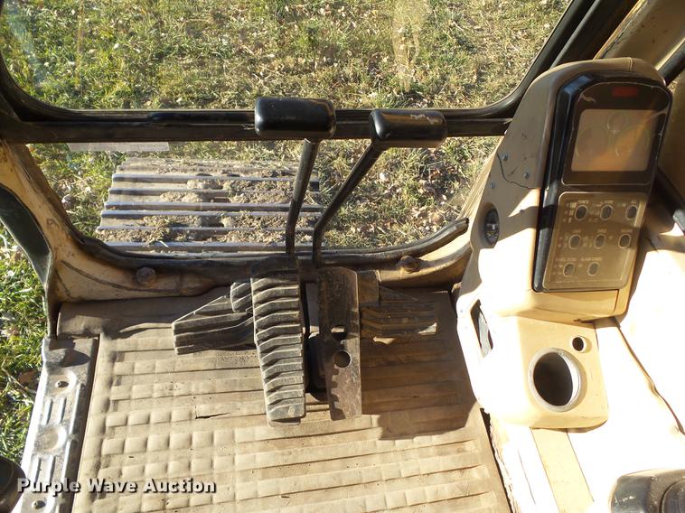 image for item DZ9142 1994 Caterpillar 320L excavator