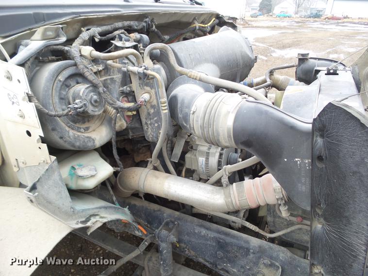 image for item DZ9169 2005 Ford F650 Super Duty service truck with crane