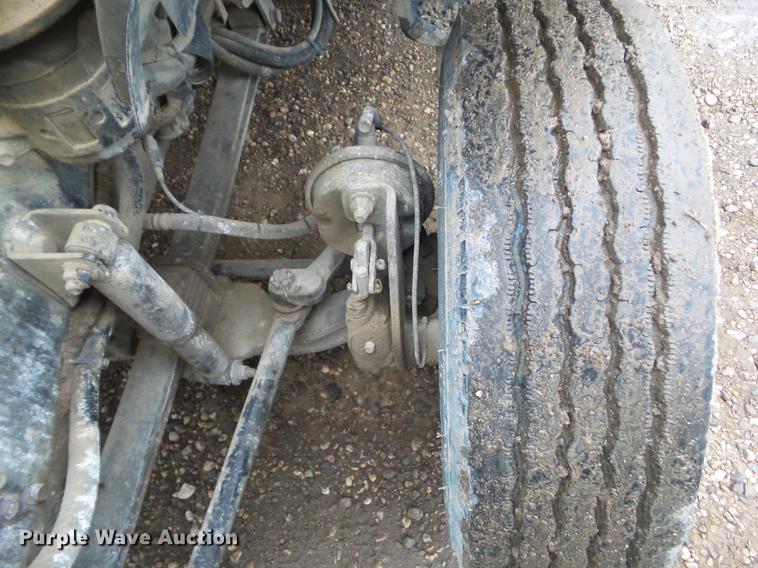 image for item DZ9169 2005 Ford F650 Super Duty service truck with crane