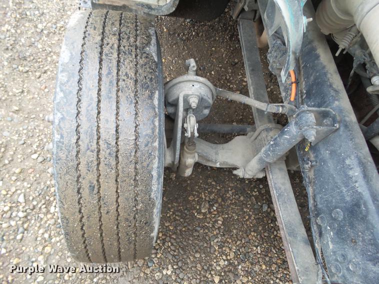 image for item DZ9169 2005 Ford F650 Super Duty service truck with crane