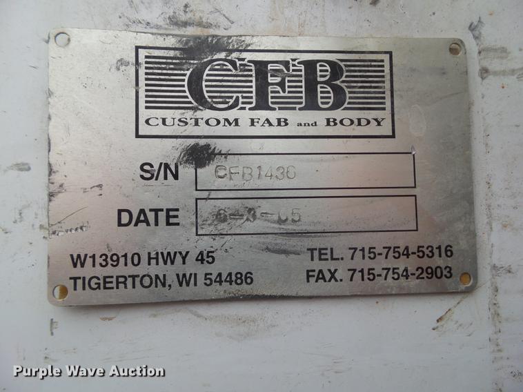 image for item DZ9169 2005 Ford F650 Super Duty service truck with crane