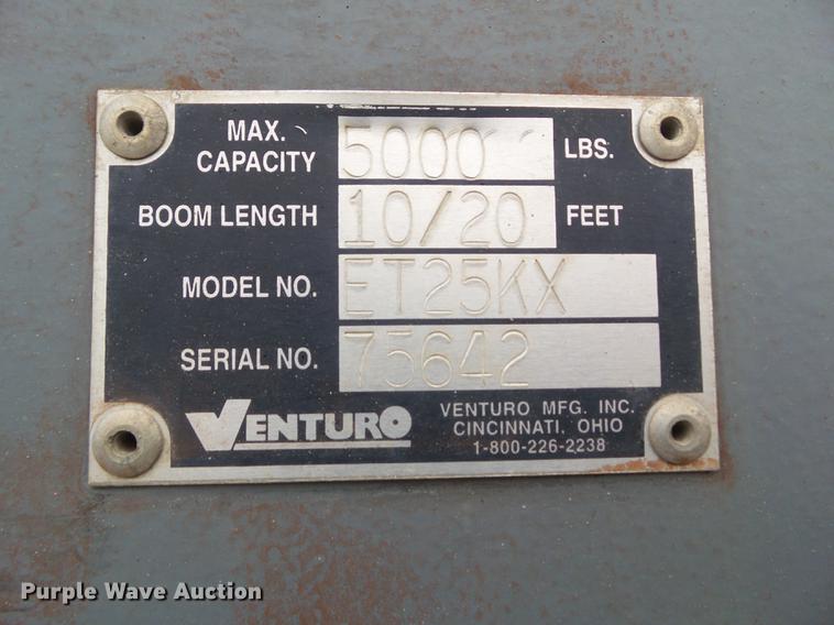 image for item DZ9169 2005 Ford F650 Super Duty service truck with crane