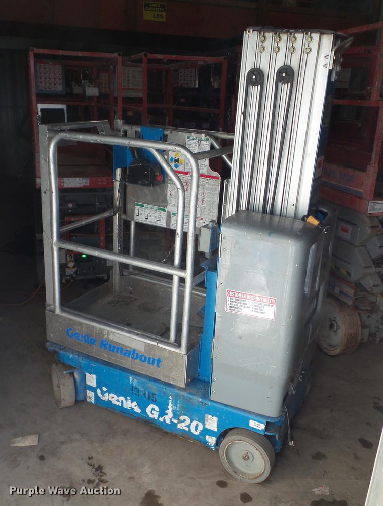 image for item DZ9182 2009 Genie GR20 vertical lift