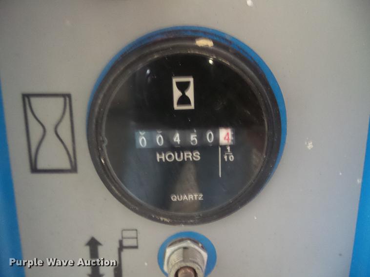 image for item DZ9182 2009 Genie GR20 vertical lift