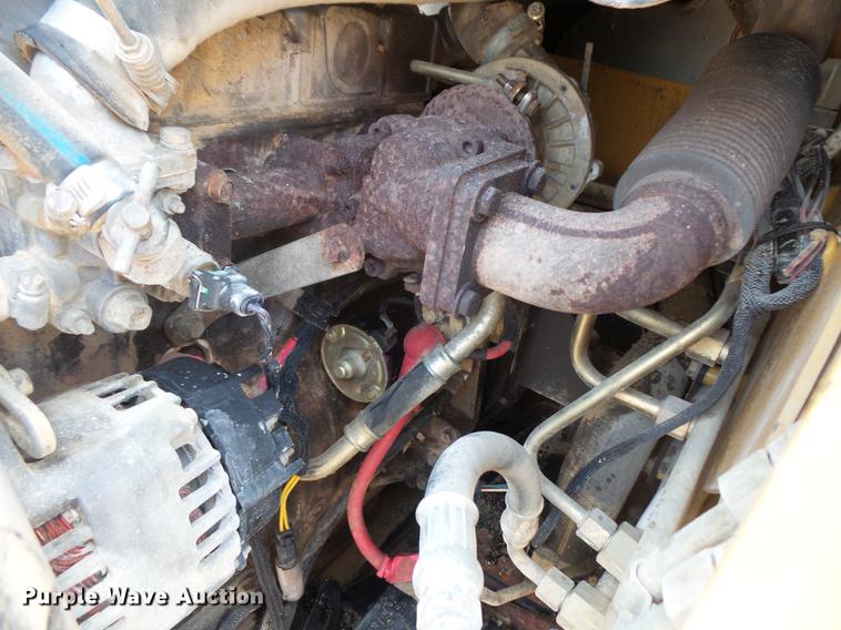 image for item EA9666 2005 Caterpillar 242B skid steer