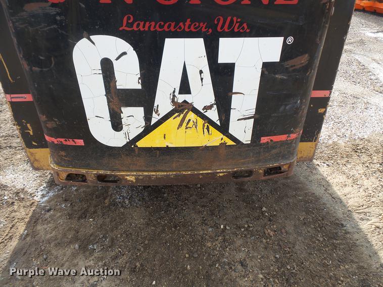 image for item EA9666 2005 Caterpillar 242B skid steer